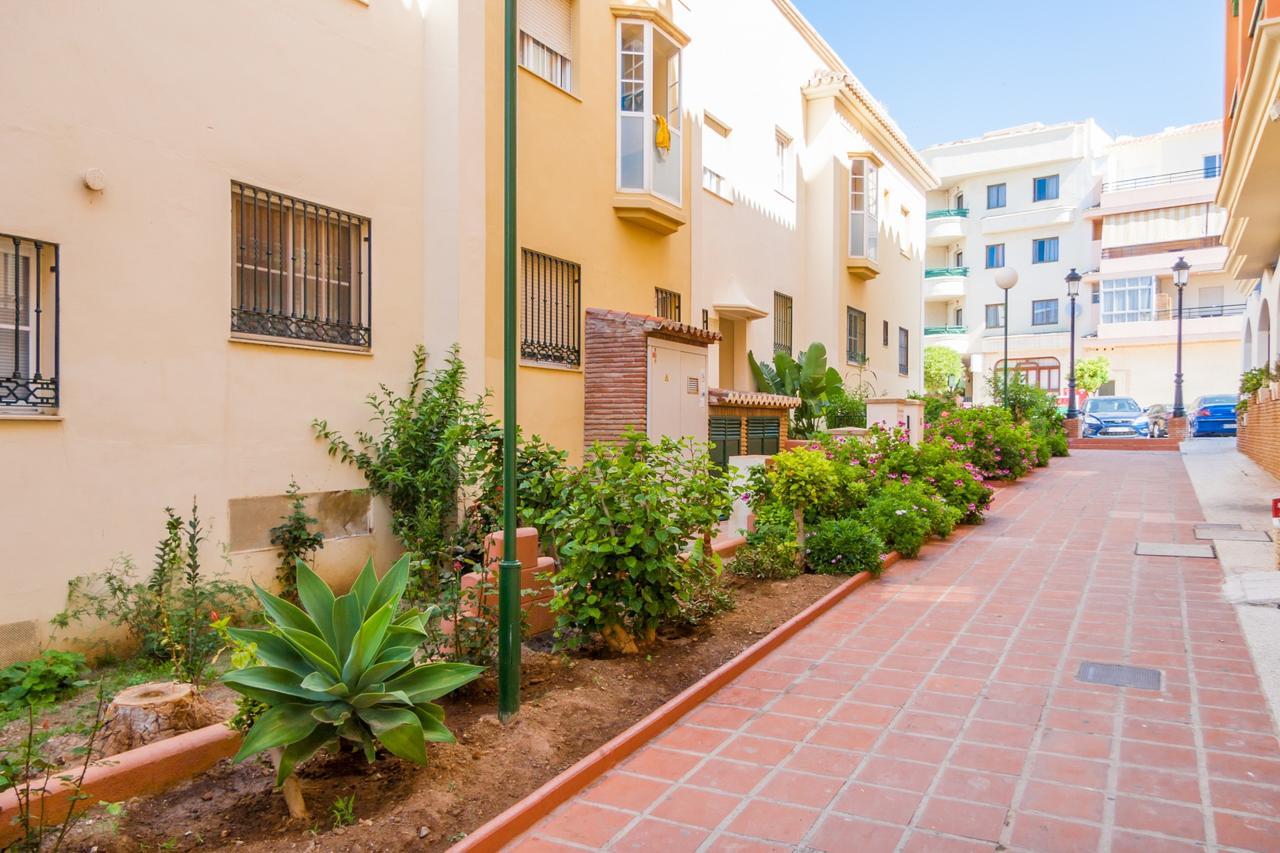 Apartamentos Nerja Medina Canovas Exterior photo