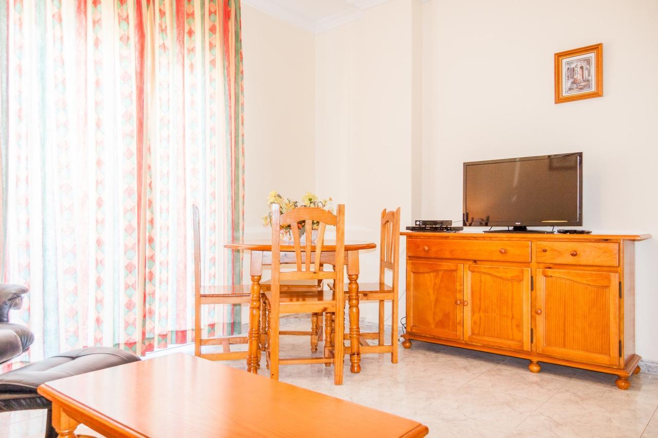 Apartamentos Nerja Medina Canovas Exterior photo