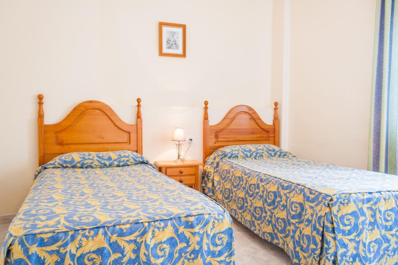 Apartamentos Nerja Medina Canovas Exterior photo